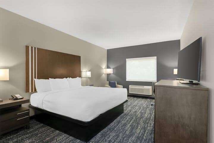 Room 21 of 51