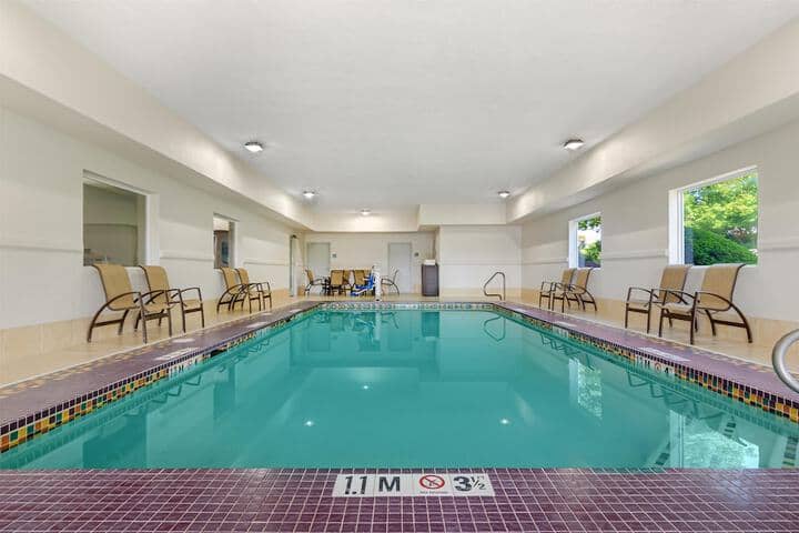 Pool 33 of 51